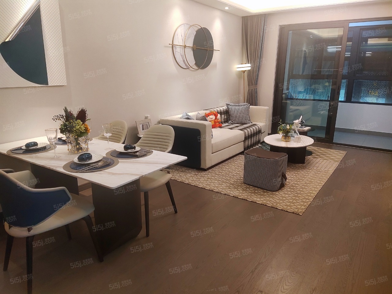 中交锦度样板间