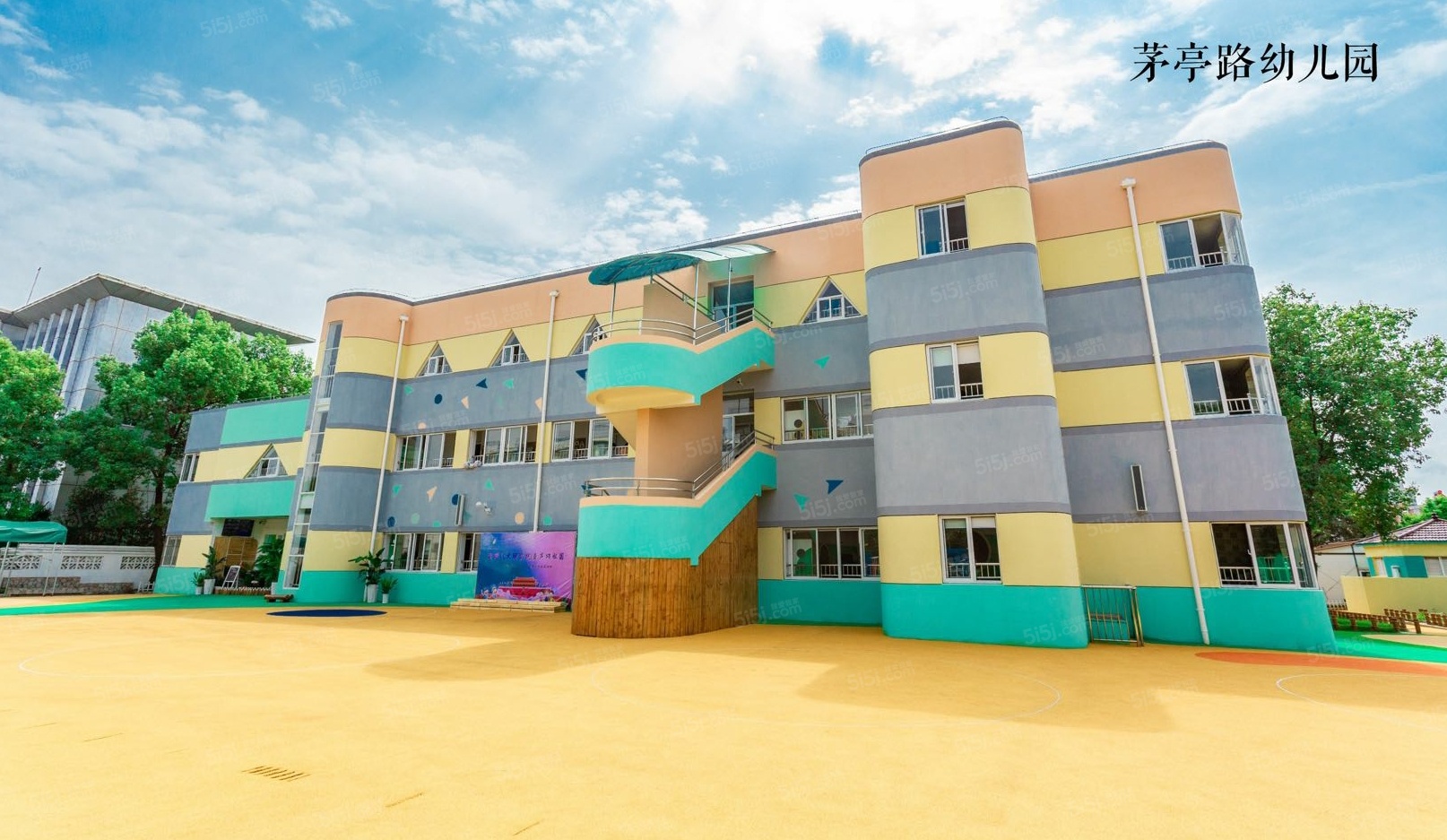 中骏融信雍景台配套图