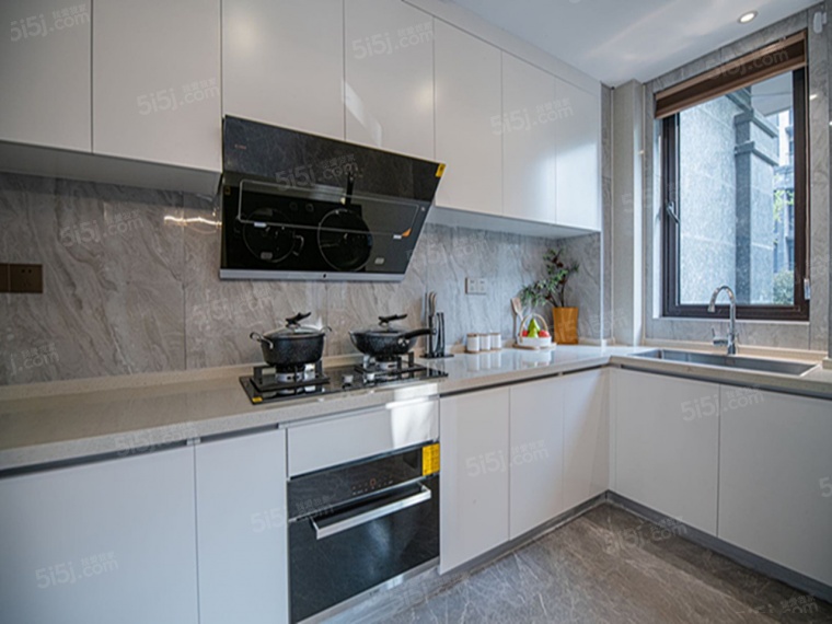 西华龙樾样板间