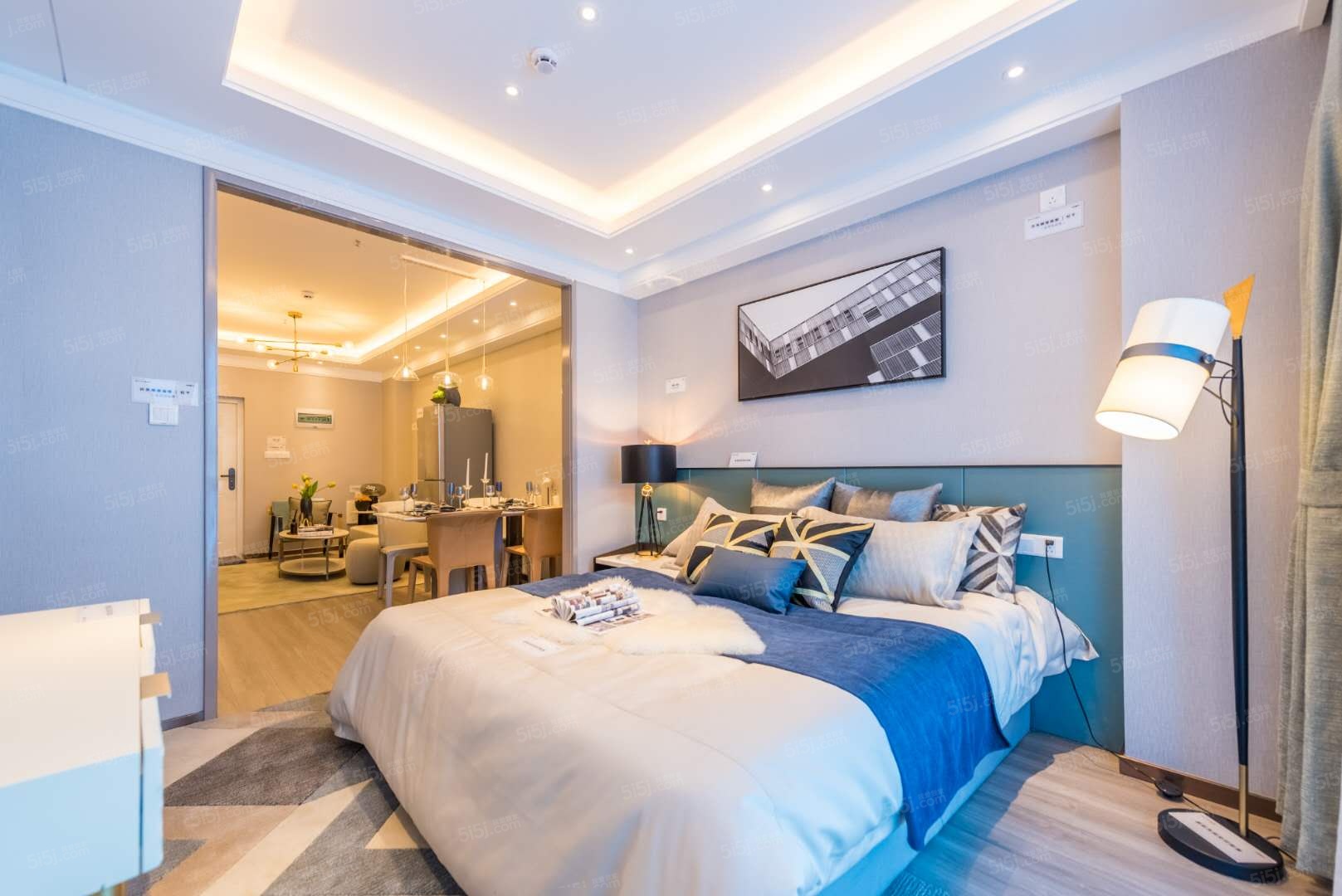 东亚青珑寓样板间