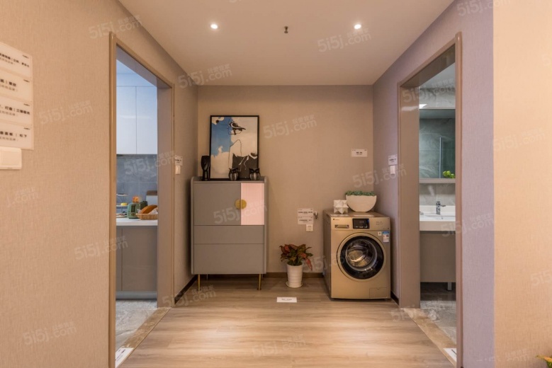 东亚青珑寓样板间