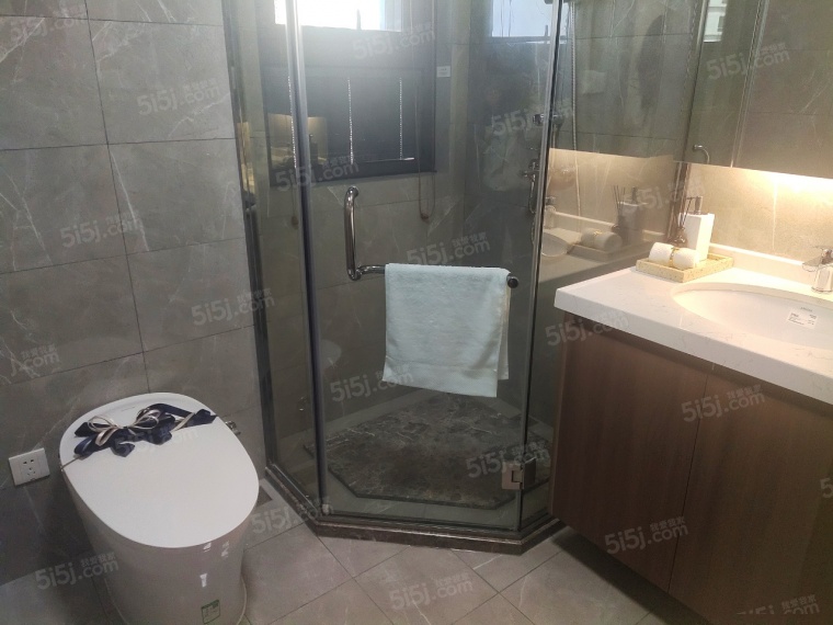 中交锦度样板间