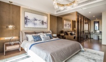 汤山温泉康养小镇开发商营业执照相册