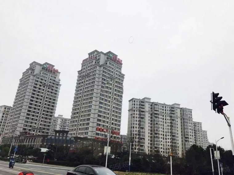 明发城市广场实景图