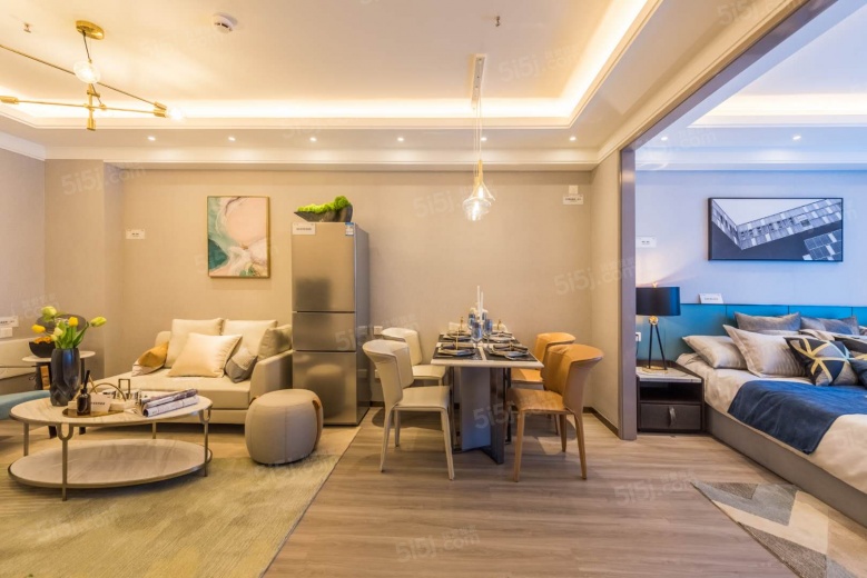 东亚青珑寓样板间