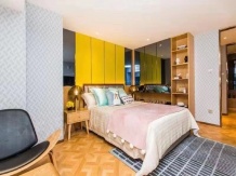 明发国际中心开发商营业执照相册