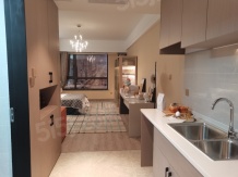 中垠广场开发商营业执照相册