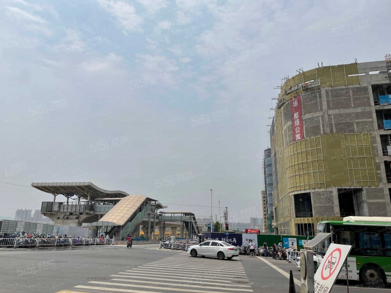 中垠广场实景图