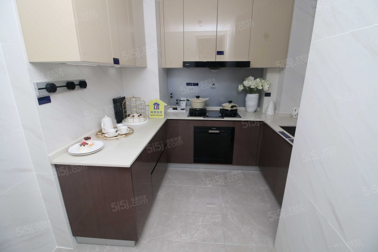 中海城市广场钻石湾样板间