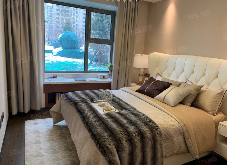 上东金茂悦样板间