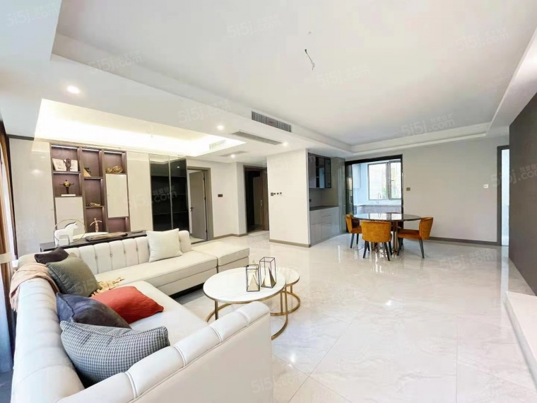 上东金茂悦样板间