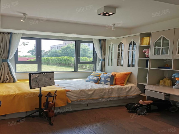 金地自在春晓花园样板间