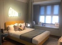 路劲璞玉澜岸开发商营业执照相册