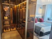 上坤云栖时光开发商营业执照相册