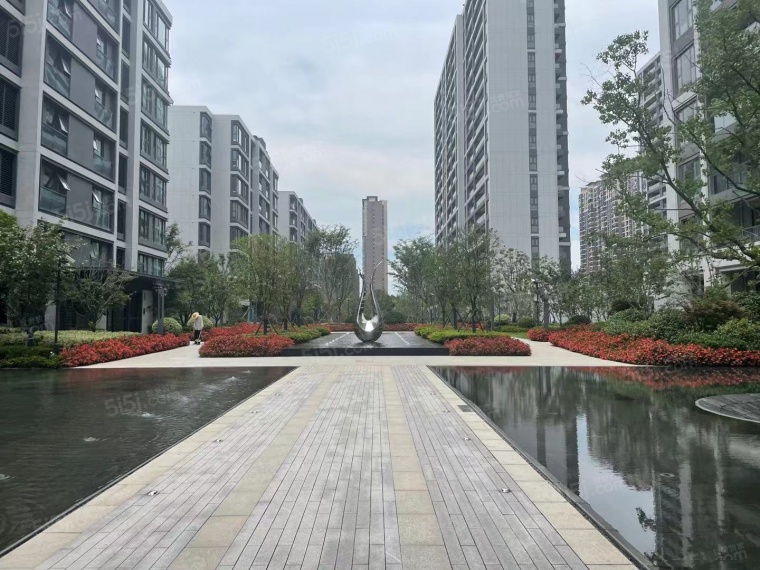 九龙仓翠樾庭实景图