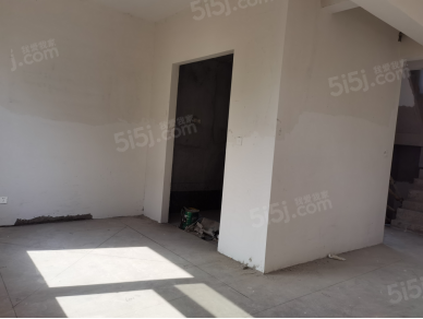 湖光山色样板间