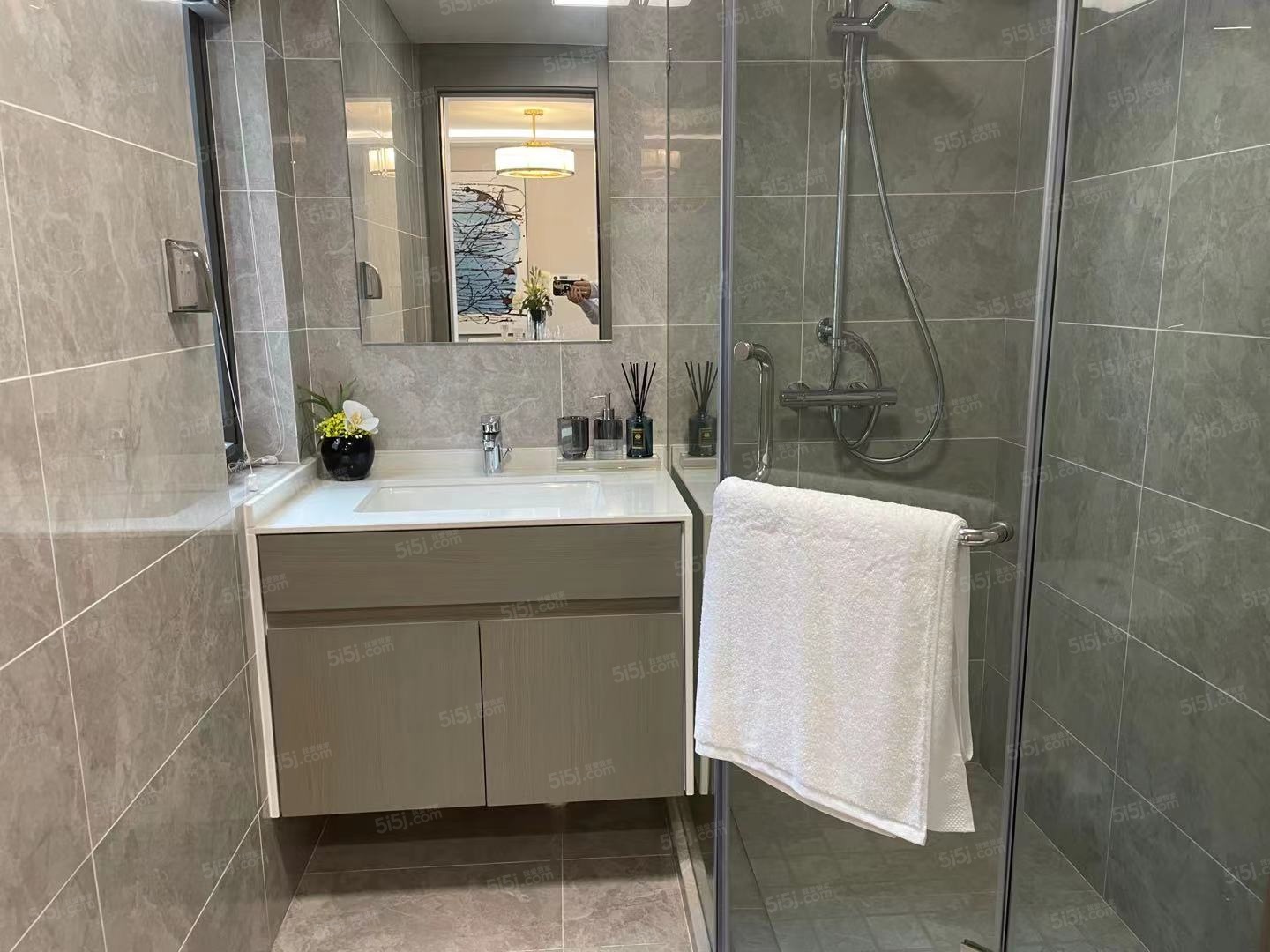 九龙仓翠樾庭样板间