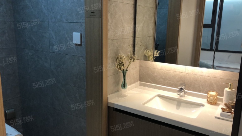 中锐星辰四季样板间