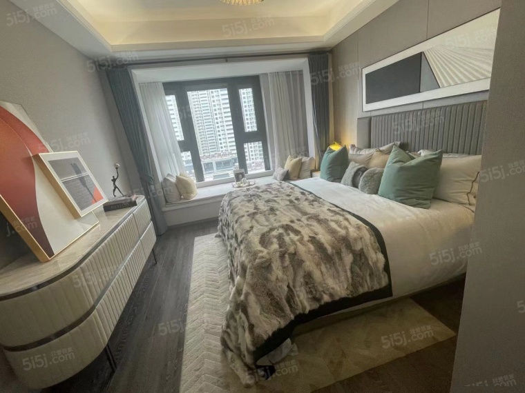 九龙仓翠樾庭样板间