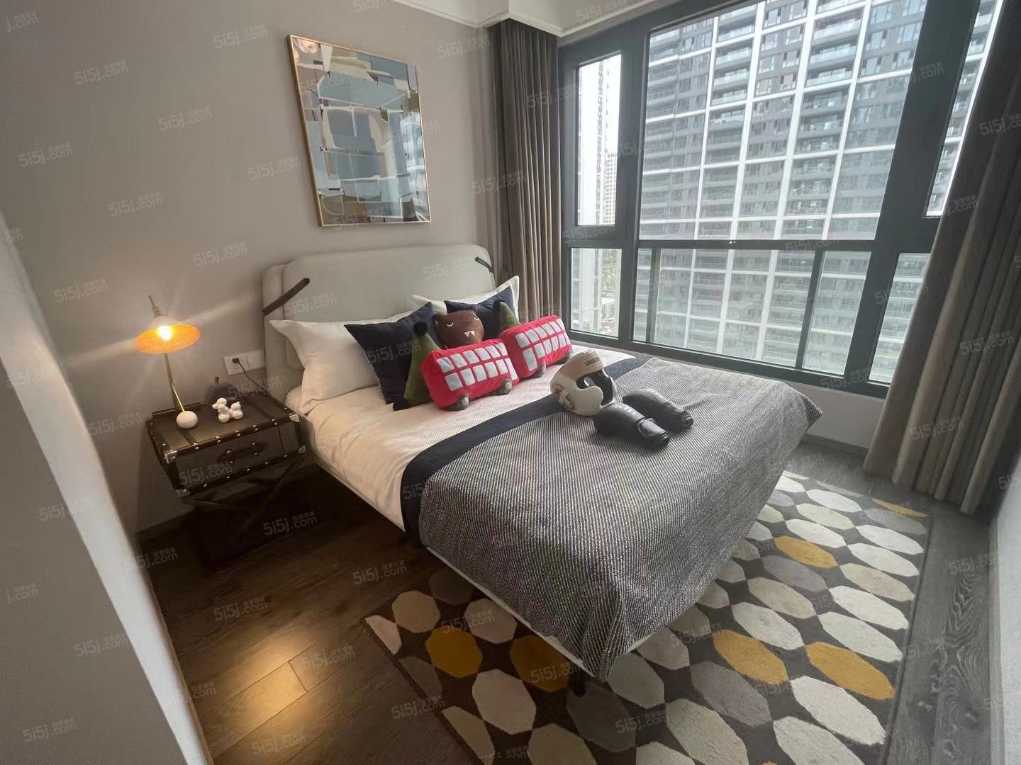 九龙仓翠樾庭样板间