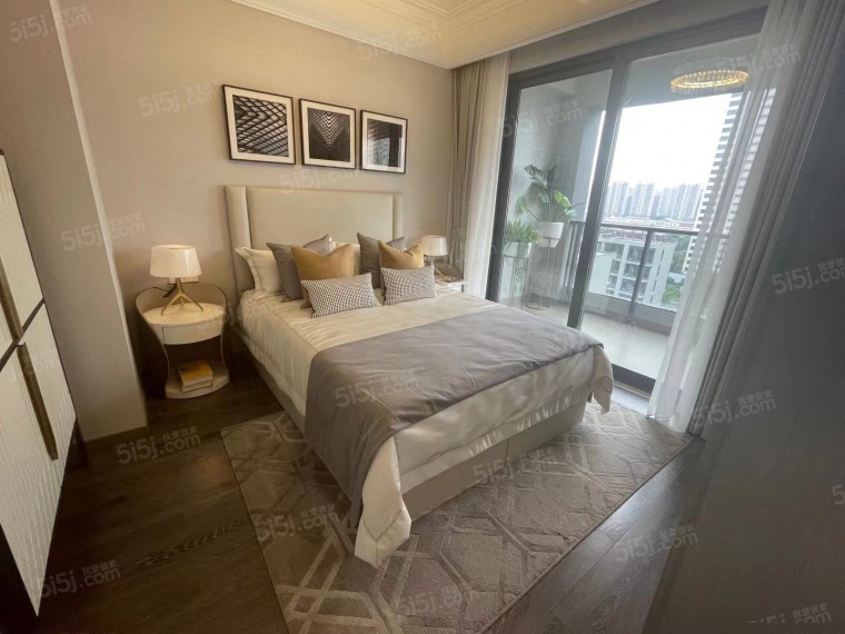 九龙仓翠樾庭样板间