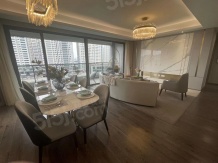 九龙仓翠樾庭开发商营业执照相册