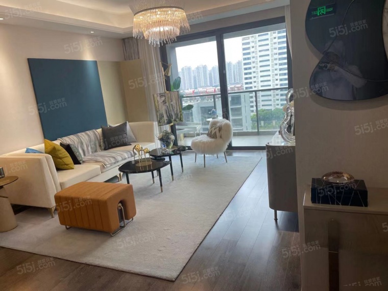 九龙仓翠樾庭样板间