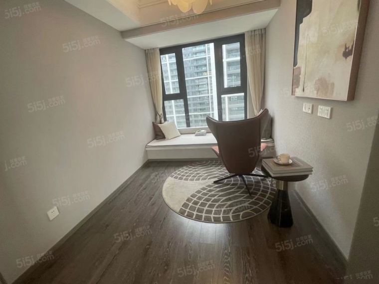 九龙仓翠樾庭样板间