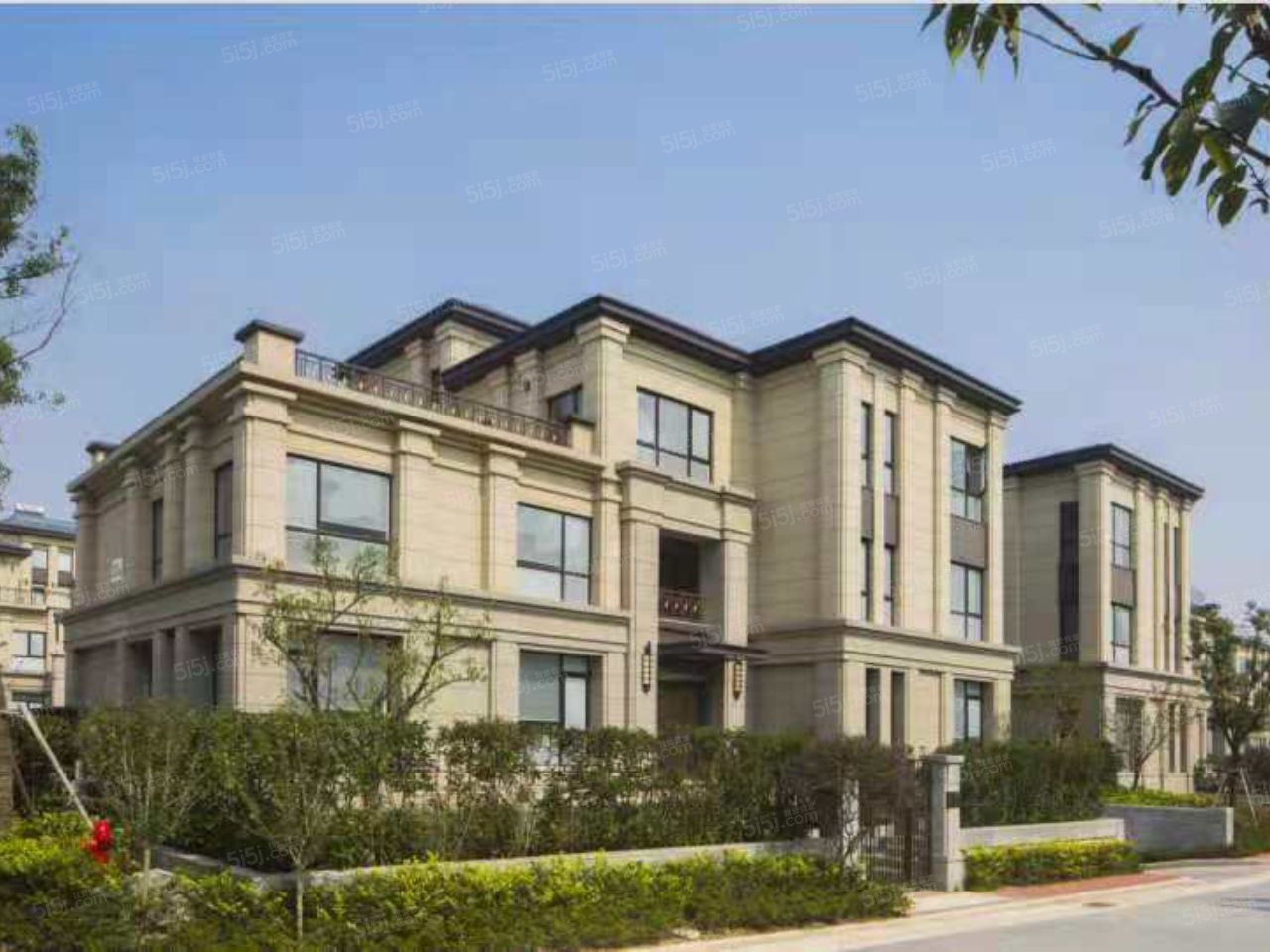 水岸秀墅实景图