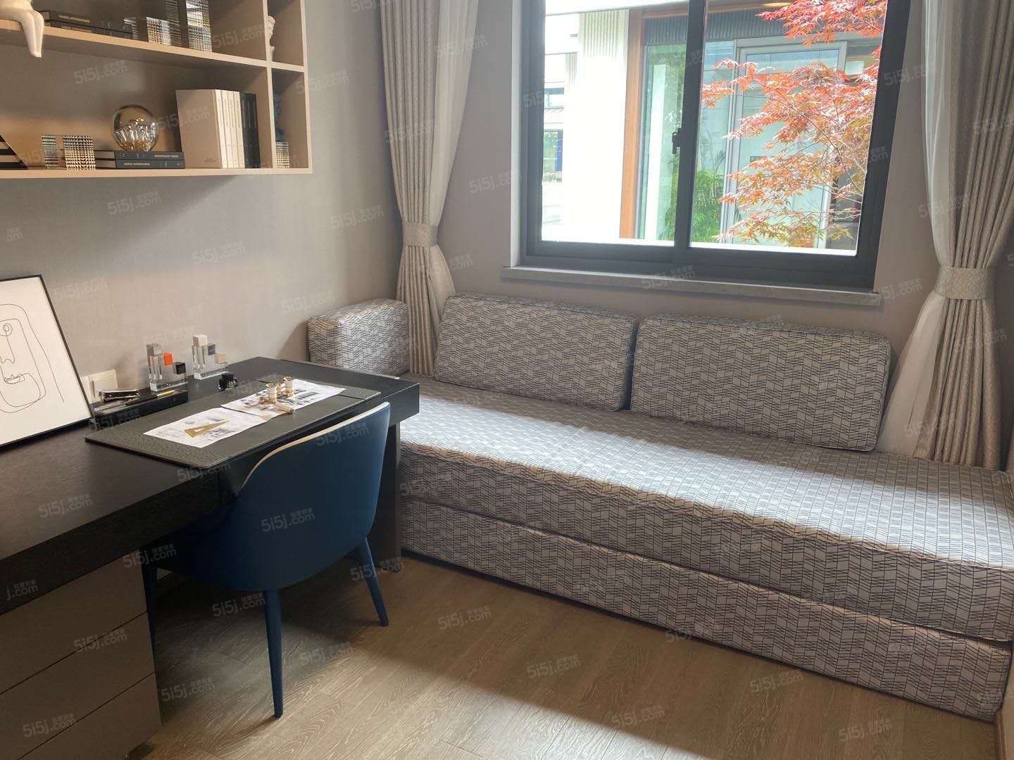 柳岸晓风样板间