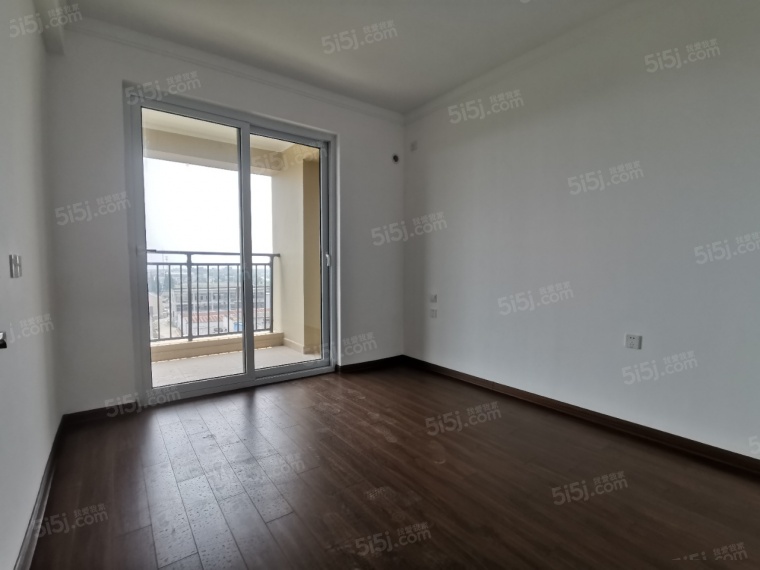 湖畔樾山样板间