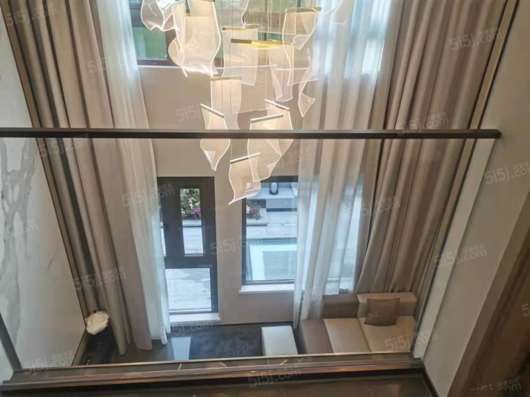 路劲象屿岛上的院子样板间