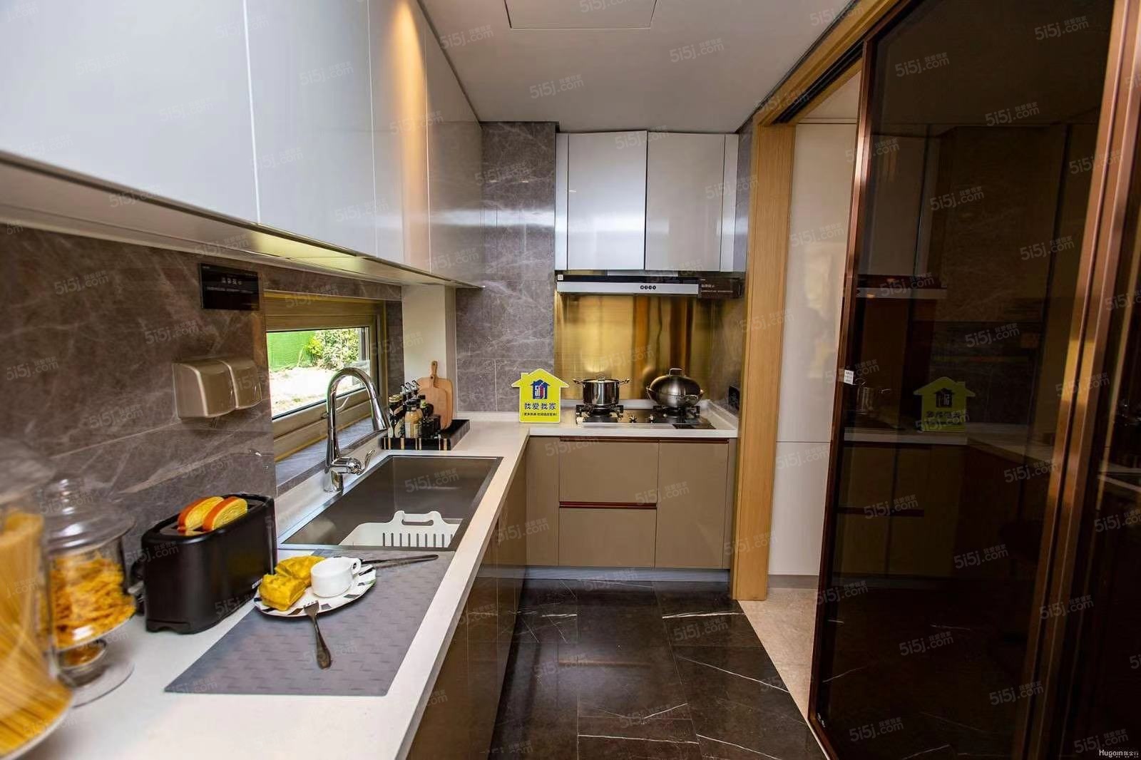 万科翡翠大道样板间