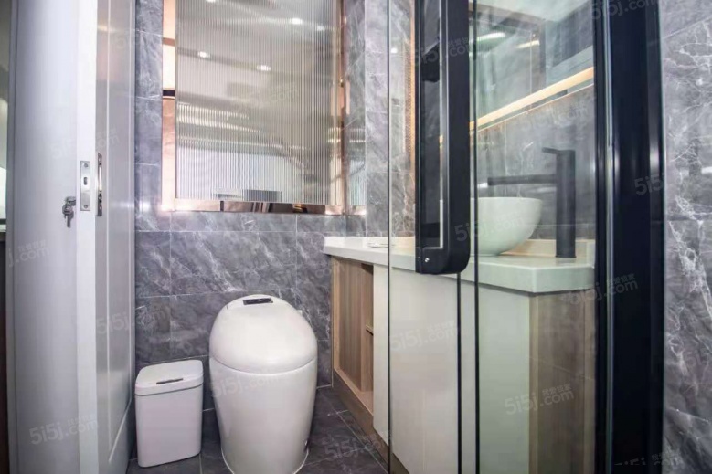 华美达公寓样板间