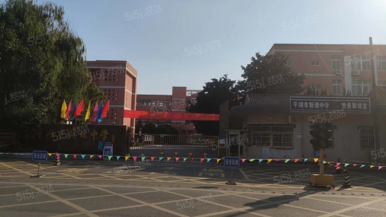 鸿翔·湖畔景园配套图