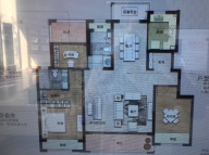 3室2厅2卫户型图