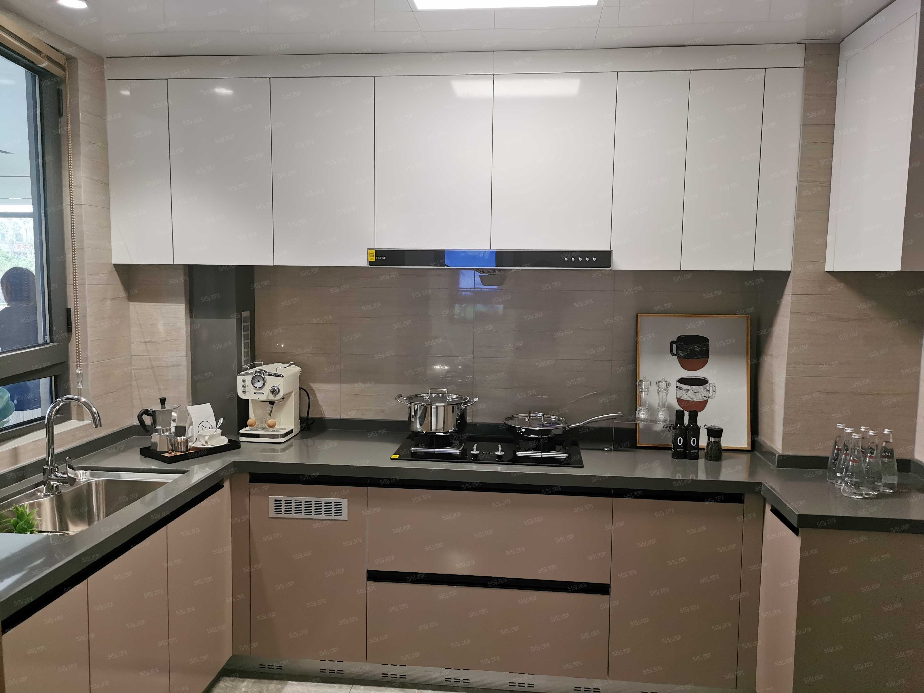 东方云镜样板间