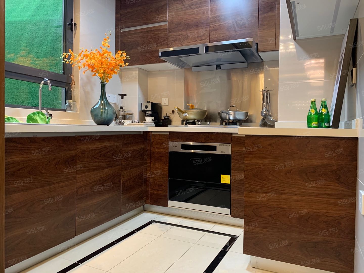 蓝光睿创新筑样板间