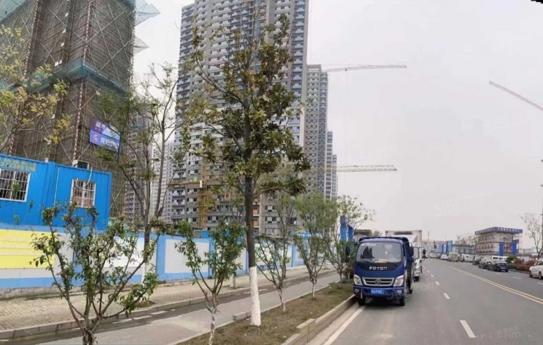 蓝光睿创新筑实景图