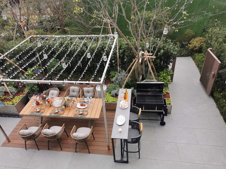 旭辉铂悦湖前样板间