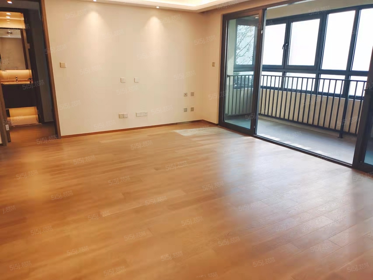 大华锦绣江来样板间