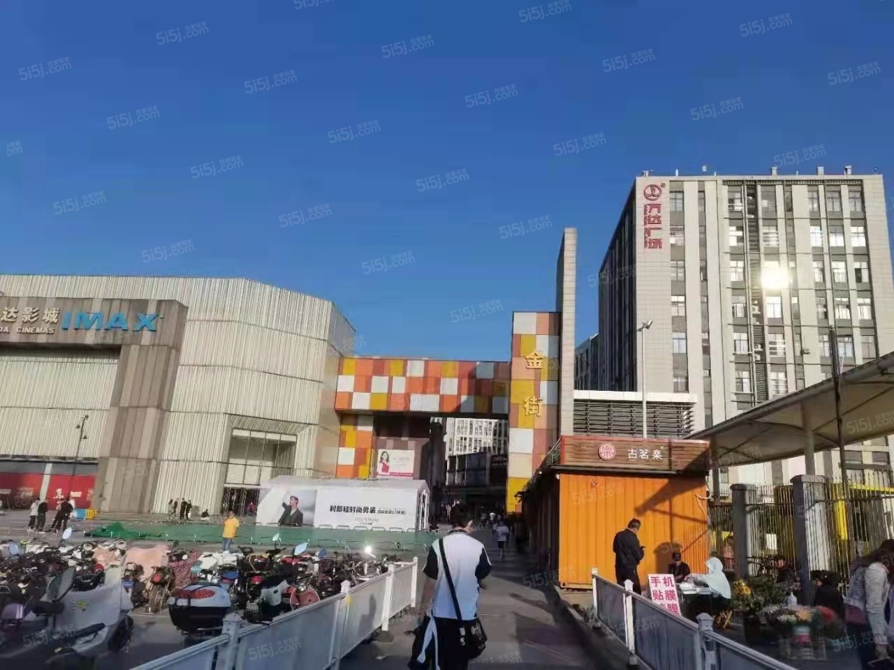 虹桥领御配套图