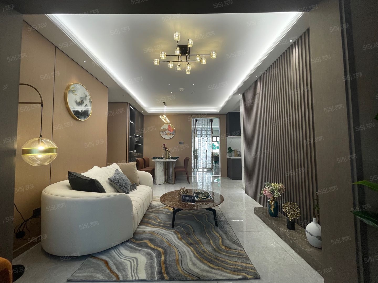 鸿翔北辰金邸样板间