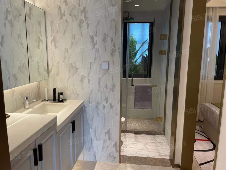 爱情花漫里样板间