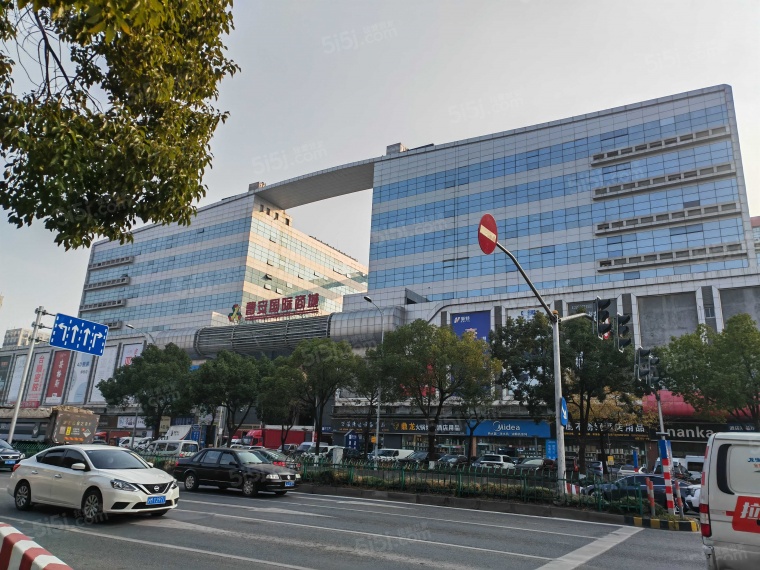 V格时代广场配套图