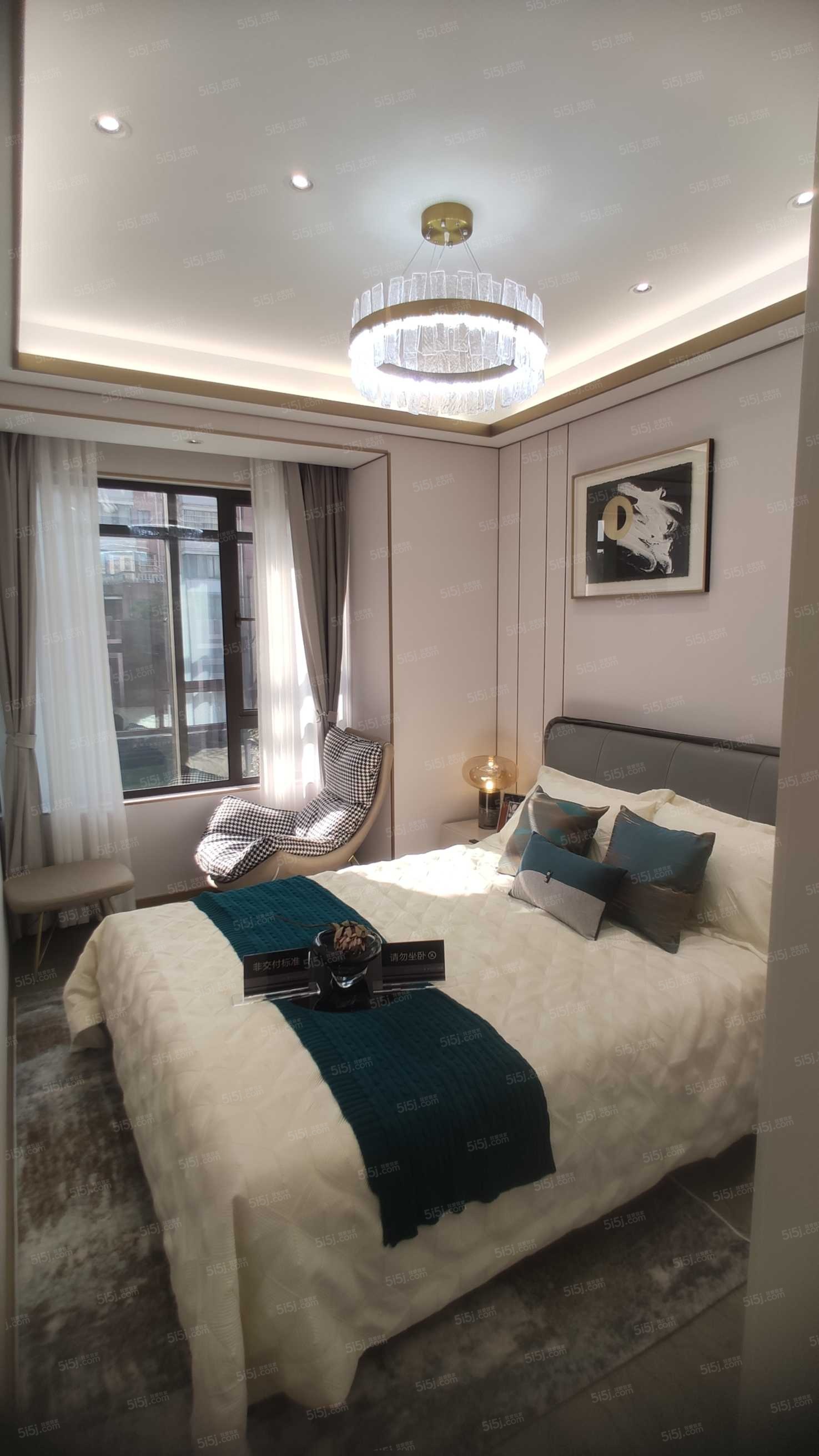 鸿翔·湖畔景园样板间