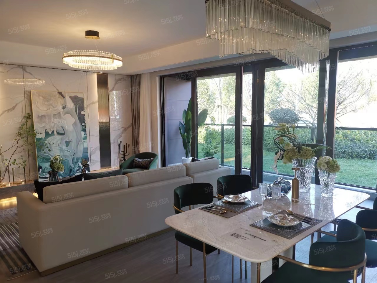 旭辉中建江上雅苑样板间