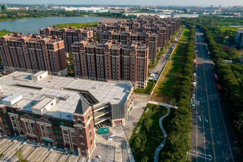 湖光晨樾实景图