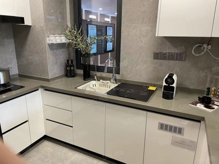 融创城铁未来中心样板间