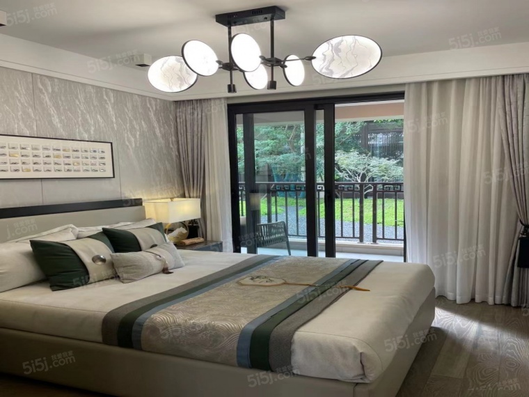 建发泊月湾样板间